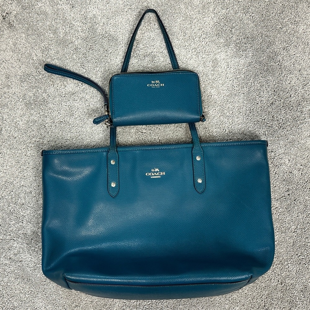 Coach Tote Bag and Wristlet Set Womens Large Teal Good